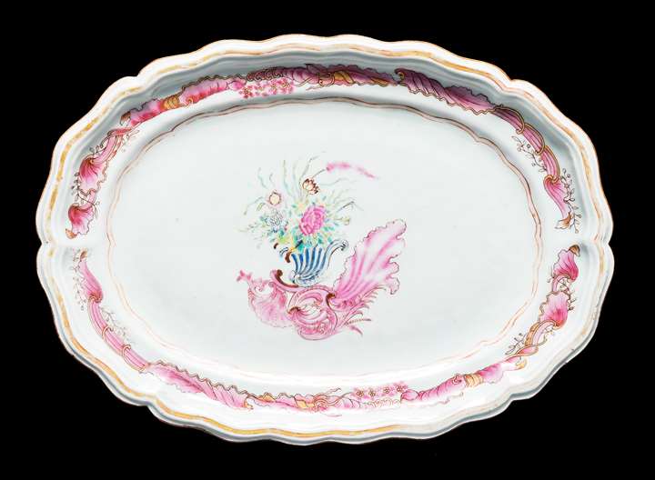 Chinese export porcelain meatdish of silver shape